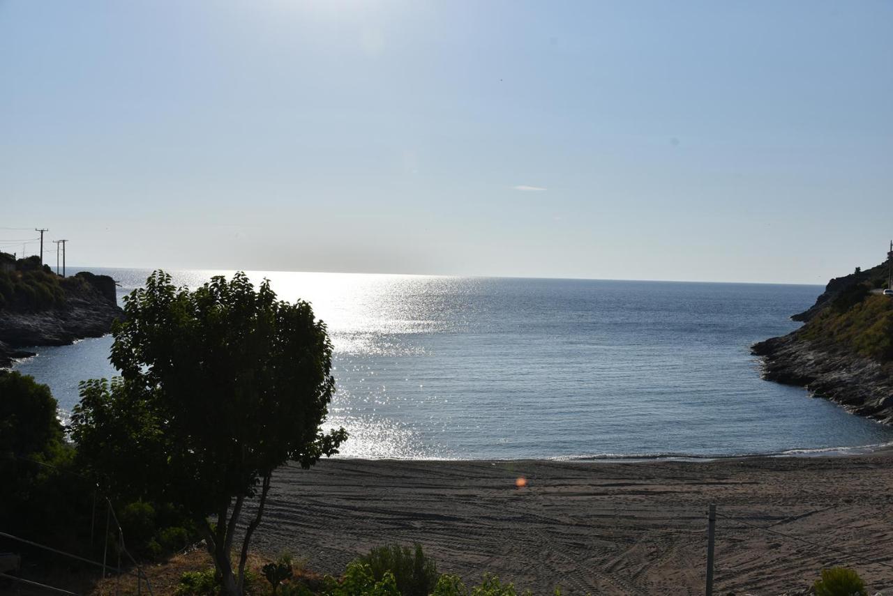 Irene'S Beach Front House Vromopousi Dış mekan fotoğraf