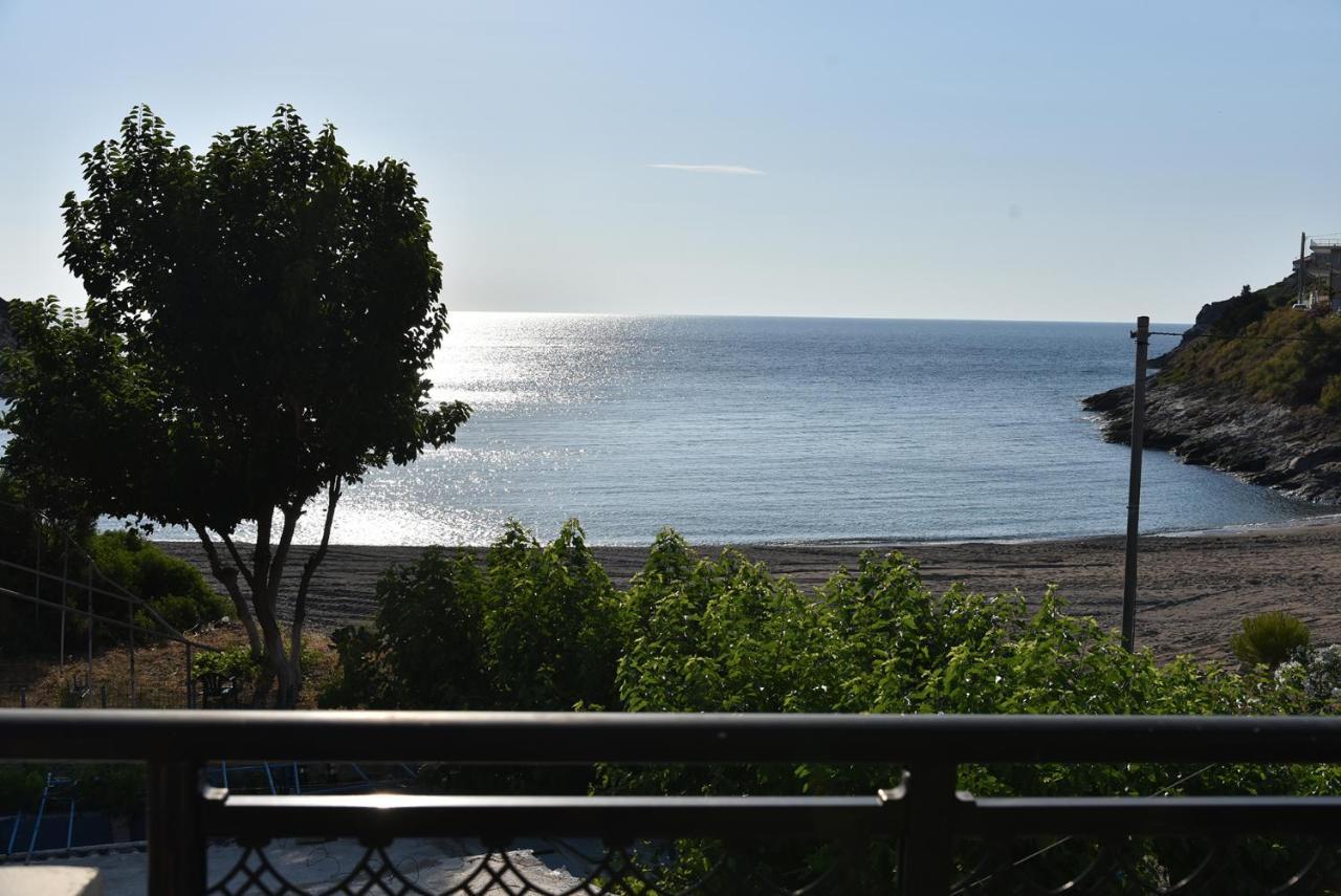 Irene'S Beach Front House Vromopousi Dış mekan fotoğraf
